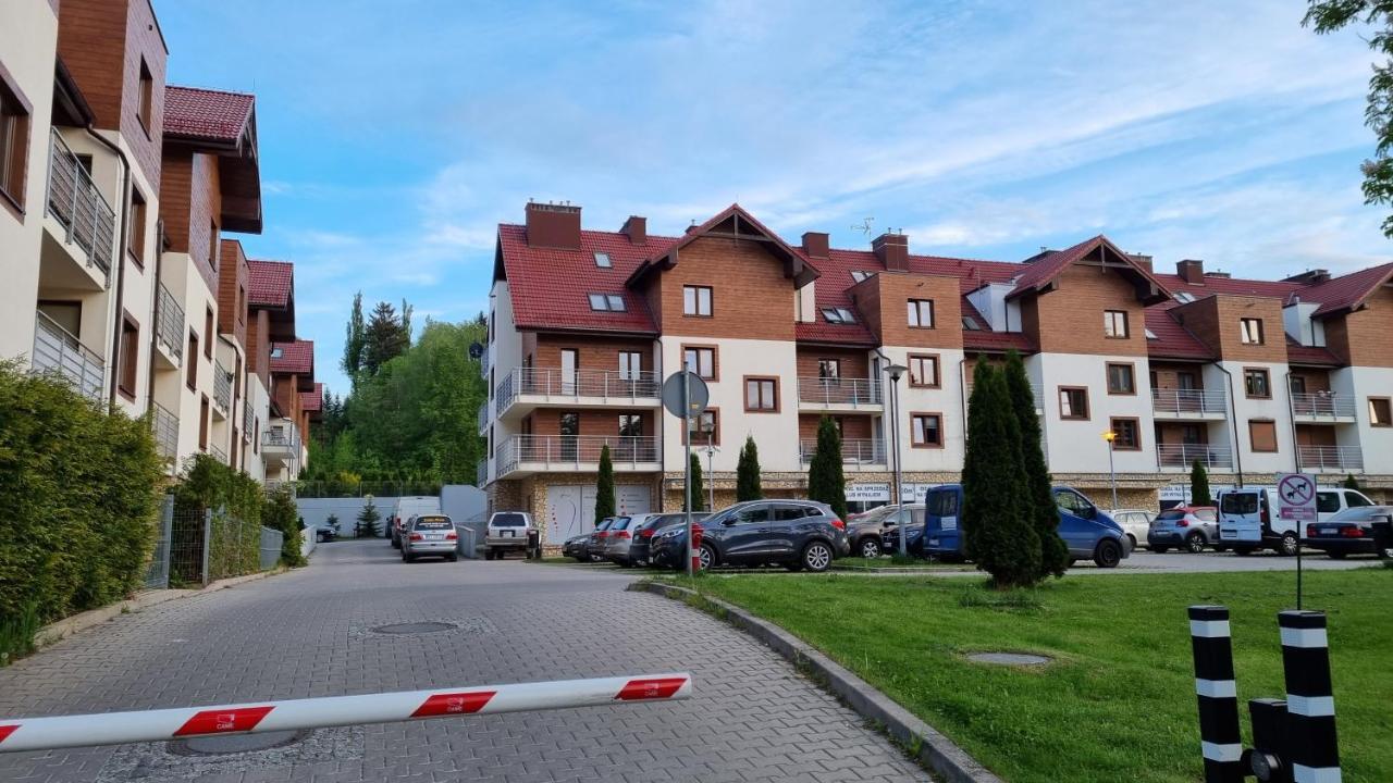 Two Garden Apartment, Apartament Z Dwoma Tarasami I Ogrodkami Polanica-Zdroj Exterior photo